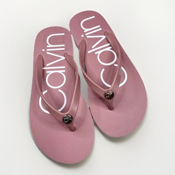 Calvin Klein Mauve Pink Logo Print Strap Textured Footbed Flip-Flops Sz 5 M - Picture 1 of 9